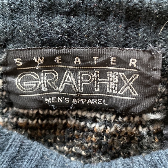 Graphix Men's Vintage Geometric Sweater - Picture 3 of 9